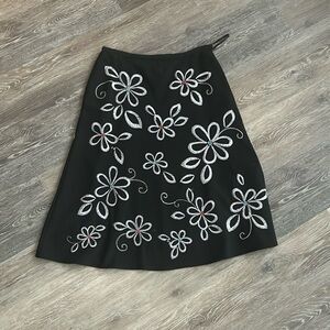 Lined embroidered midi skirt